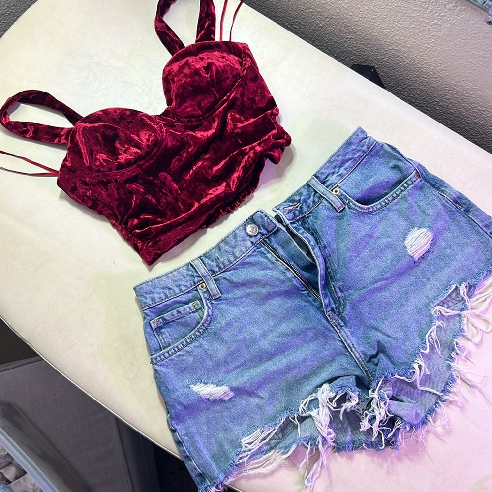 Shorts are size 28 top is size small